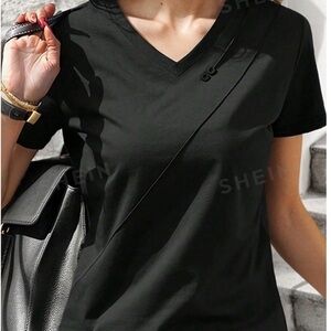 🌸Lune Women’s Short Sleeve Button T-Shirt🖤